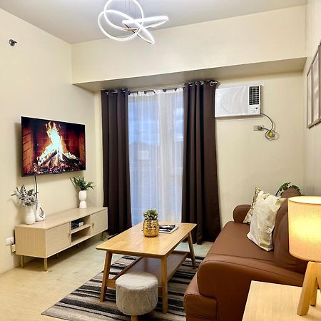 2-Bedroom Condo Unit With Balcony At Centrio Tower Beside Ayala Centrio Mall Downtown Cdo Cagayan de Oro Exterior foto