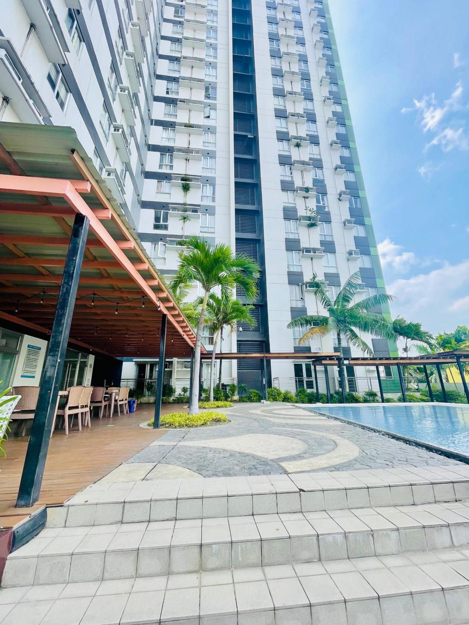 2-Bedroom Condo Unit With Balcony At Centrio Tower Beside Ayala Centrio Mall Downtown Cdo Cagayan de Oro Exterior foto