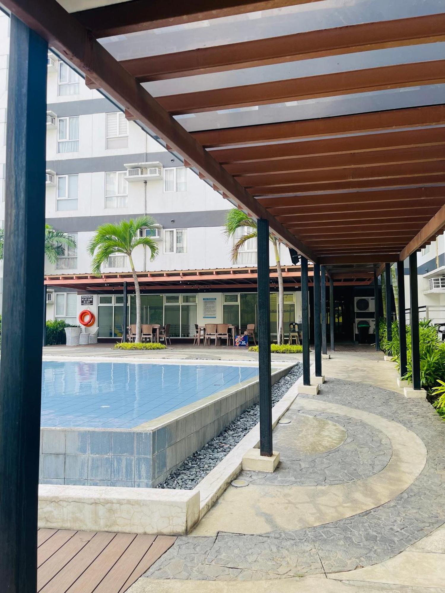 2-Bedroom Condo Unit With Balcony At Centrio Tower Beside Ayala Centrio Mall Downtown Cdo Cagayan de Oro Exterior foto