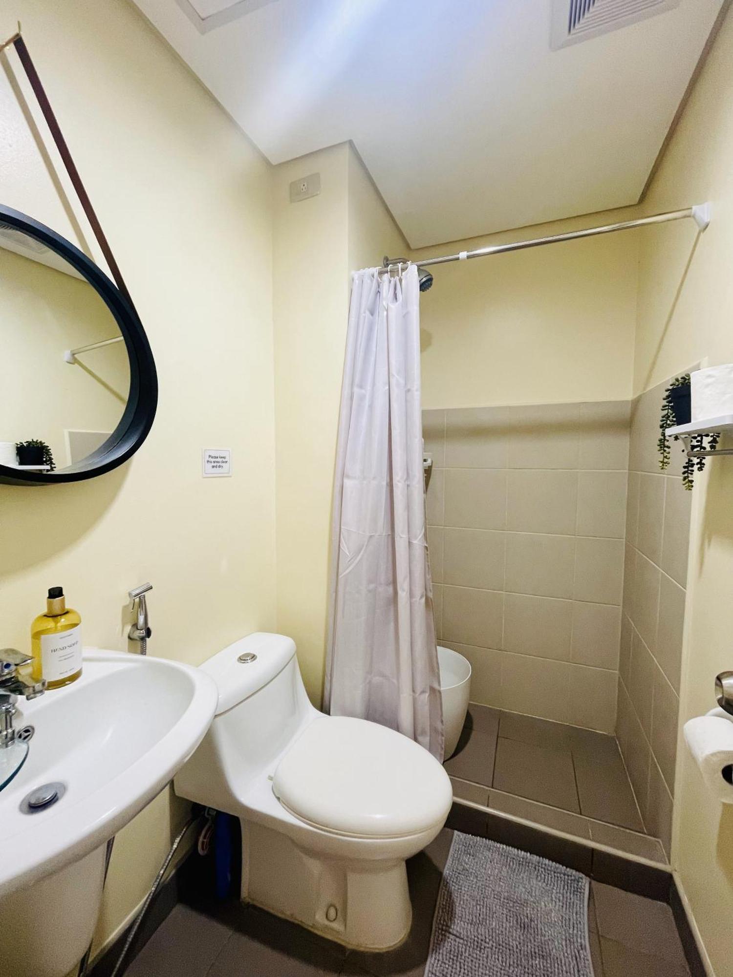 2-Bedroom Condo Unit With Balcony At Centrio Tower Beside Ayala Centrio Mall Downtown Cdo Cagayan de Oro Exterior foto