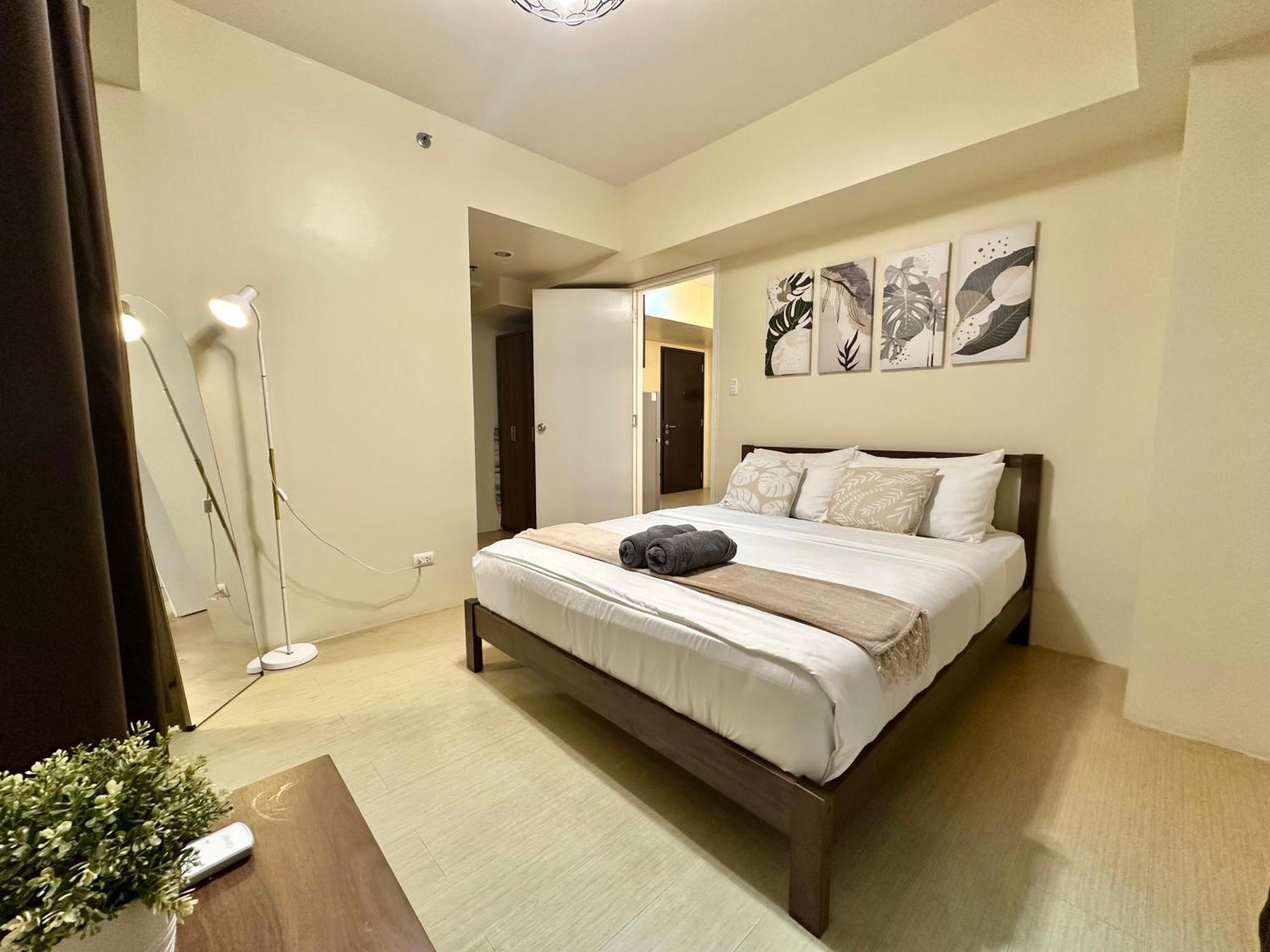 2-Bedroom Condo Unit With Balcony At Centrio Tower Beside Ayala Centrio Mall Downtown Cdo Cagayan de Oro Exterior foto